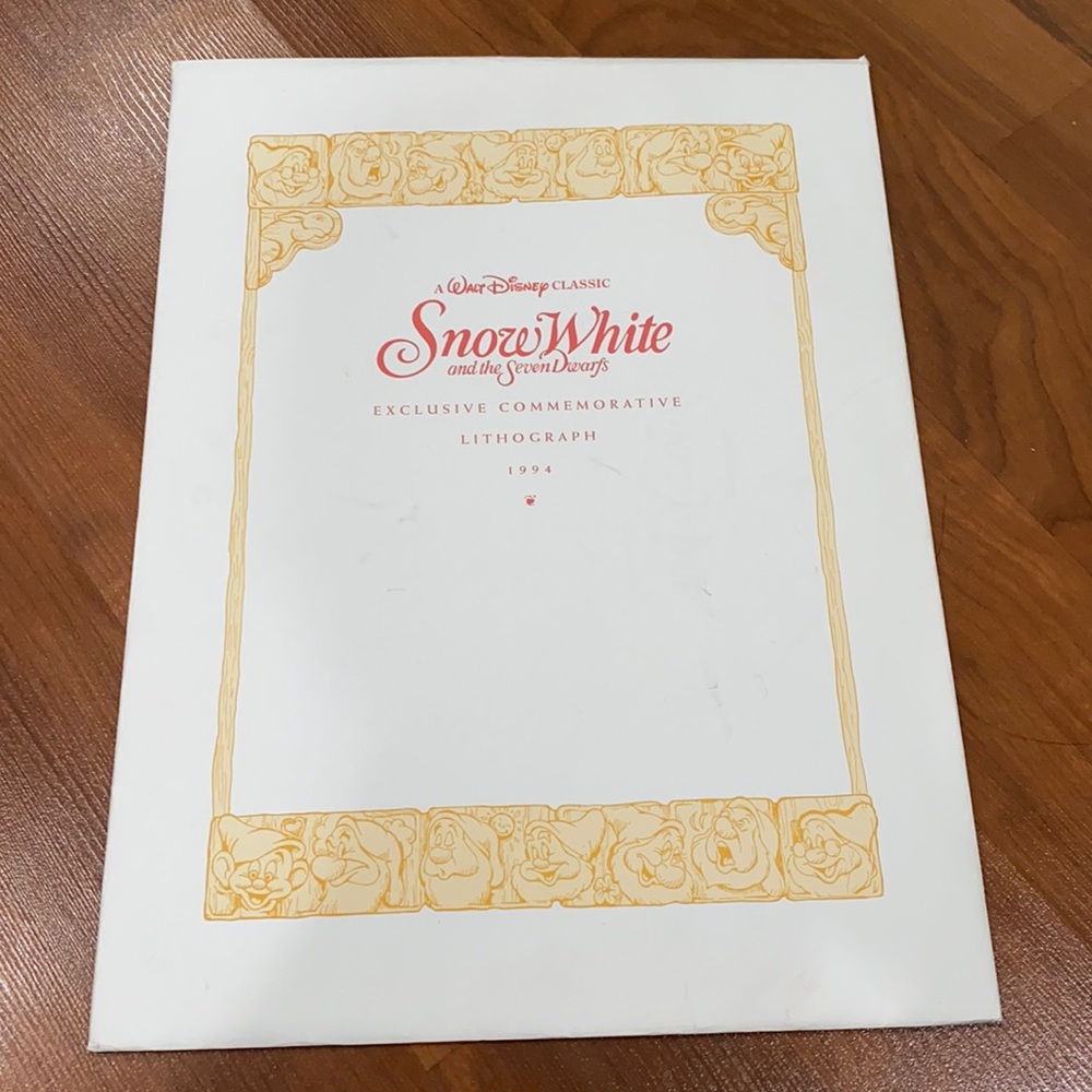 New, Disney Snow White and the Seven Dwarfs